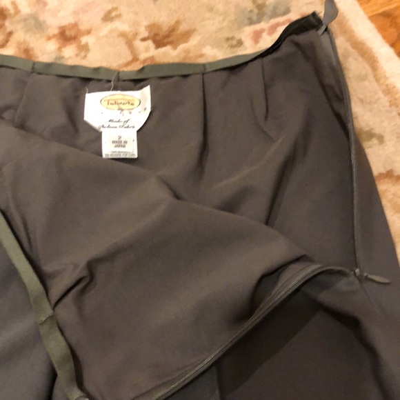 Beautiful Talbots suit - Picture 5 of 7